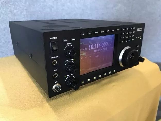 售价高达2699美元的Ten-Tec互联网远程控制短波收发信机