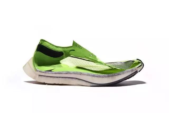 谁才是碳板跑鞋的消费主力军,碳板跑鞋分几类