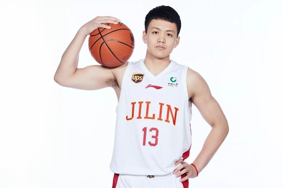 吉林队姜宇星和弟弟姜俊星照片,吉林队姜宇星和姜伟泽是兄弟吗