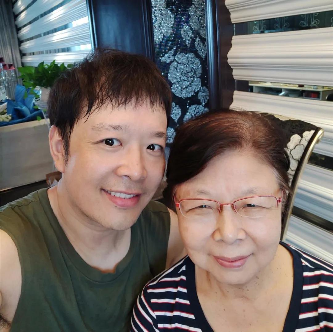 何炅巴晓光,巴晓光和何炅