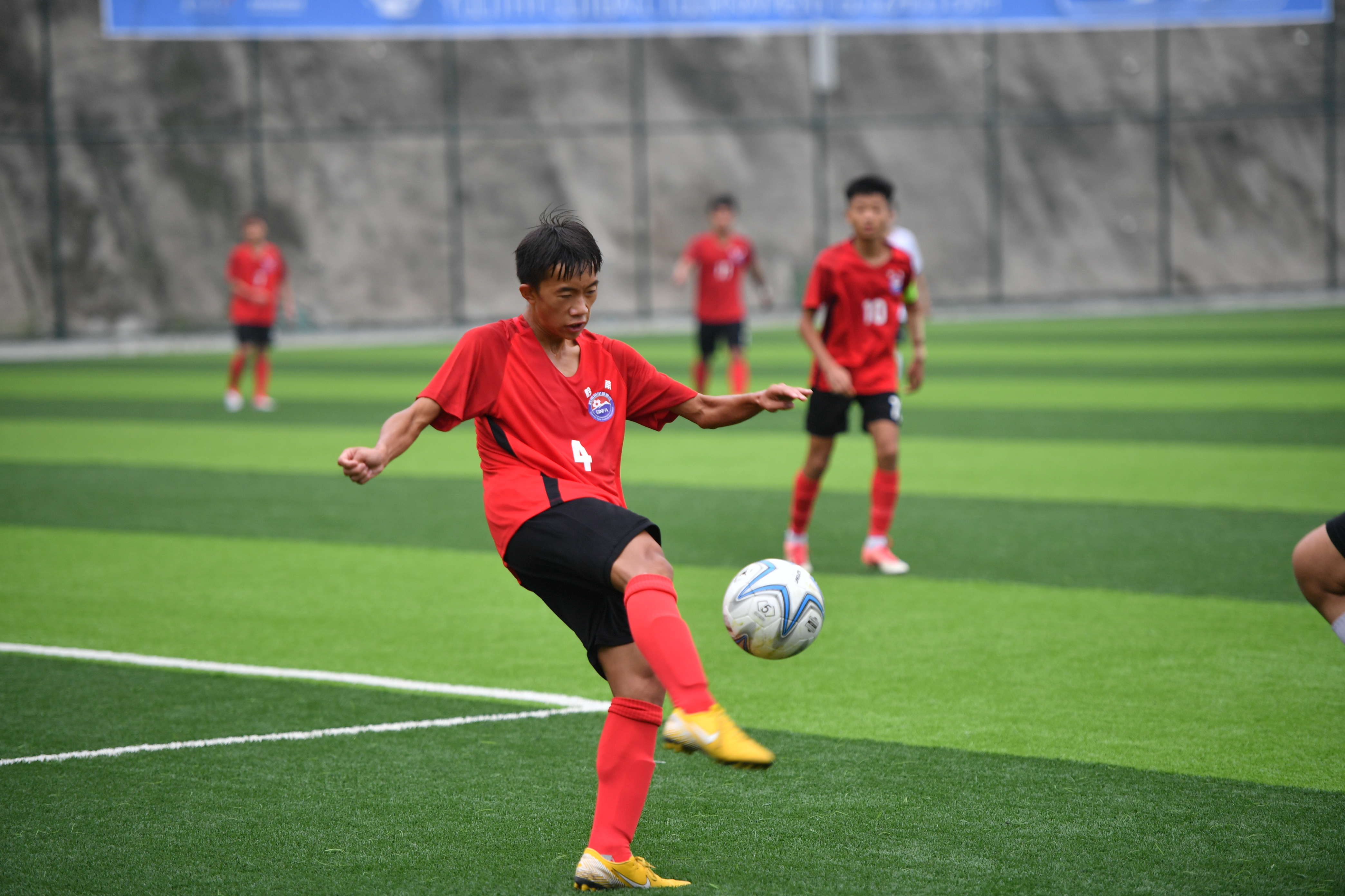 贵州省青少年足球锦标赛都匀揭幕,贵州将举办青少年足球联赛