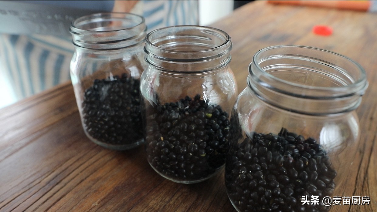 每天吃一把黑豆有什么好处,黑豆可以天天打豆浆喝吗