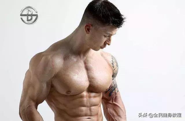 如何锻炼让胸肌更有型,胸肌大训练方法