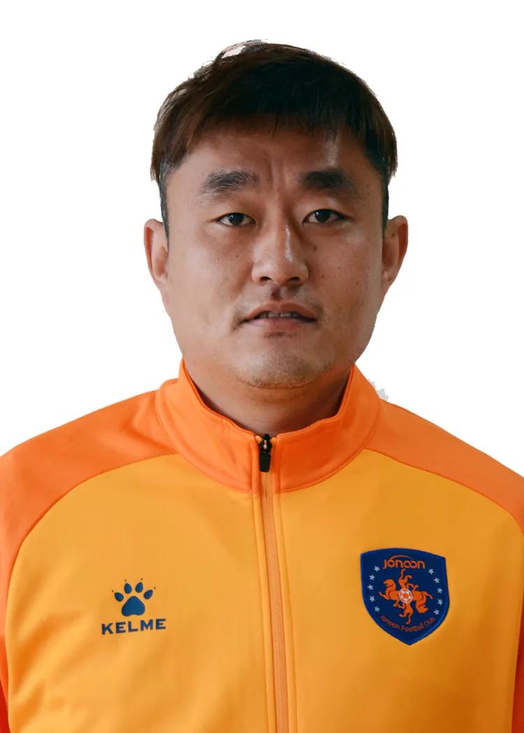 青岛海牛足球队球员名单,2021青岛海牛足球队