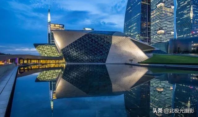 uv镜和偏振镜能同时装在镜头上吗,uv镜和偏振镜安装顺序