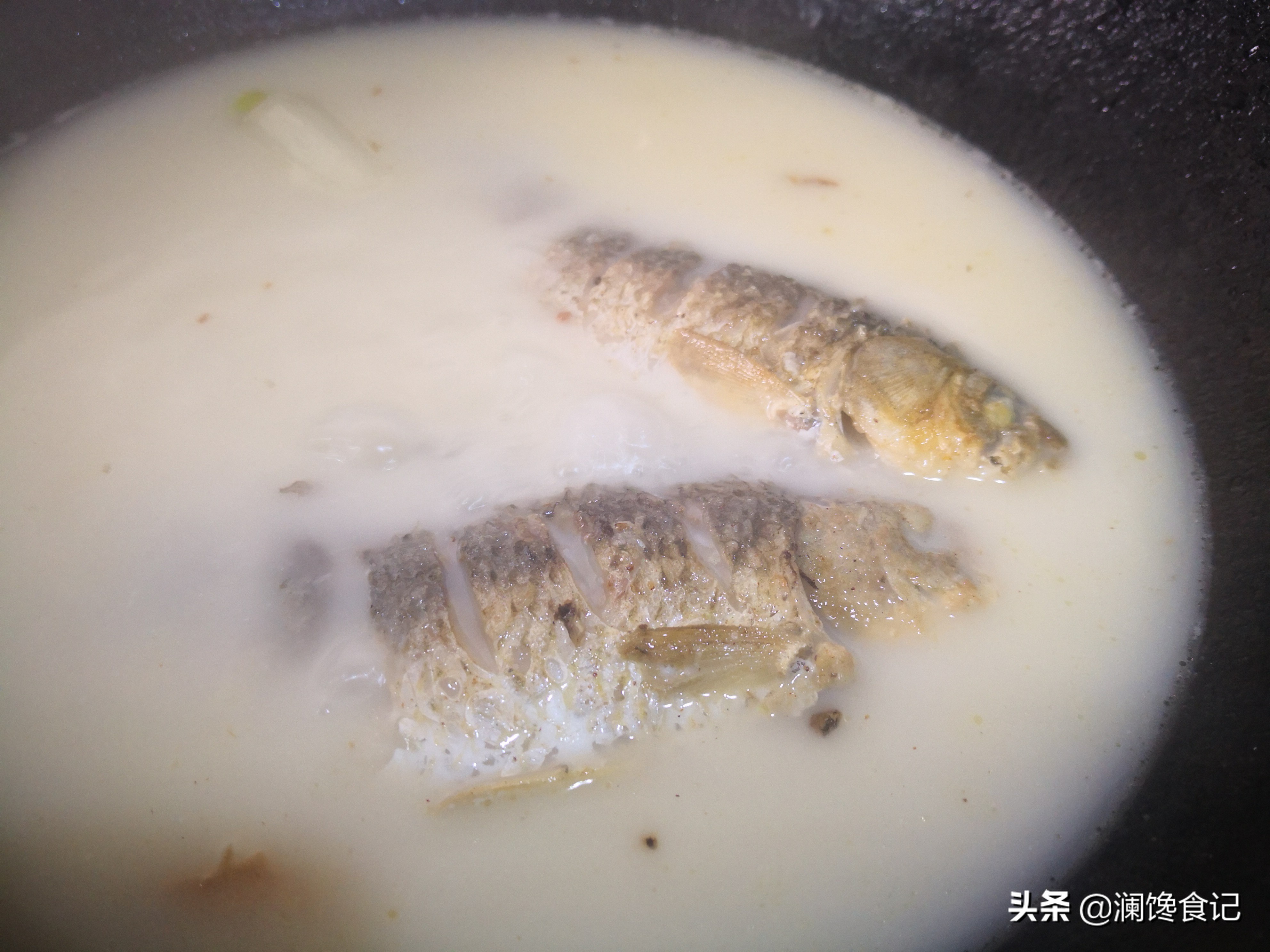 谁说螺蛳粉只有年轻人喜欢,螺蛳清明螺