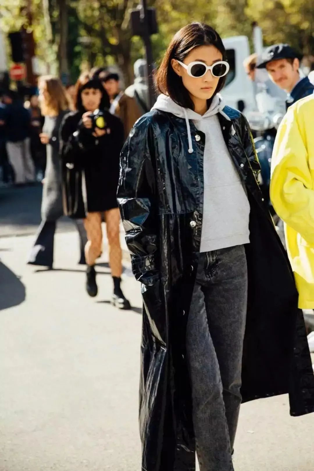 你还在买这么贵的大衣吗,买了件比较贵的大衣有些后悔