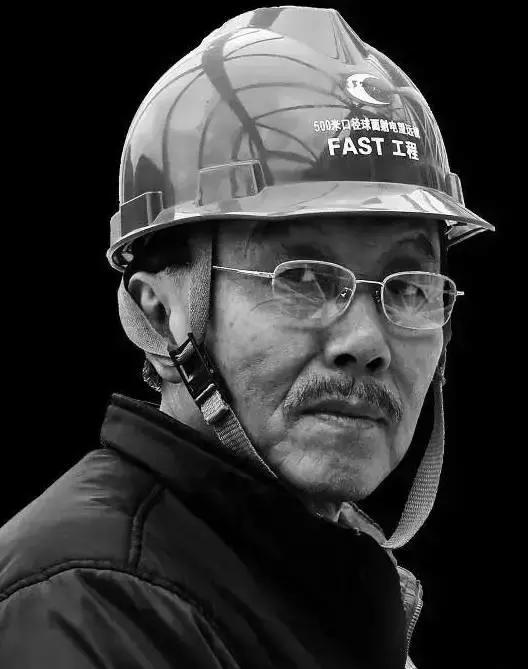 中国天眼南仁东毅然回国的故事 (他放弃了国外300倍的高薪)