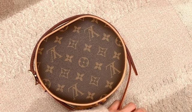 lv经典老花包价格 (lv老花包很保值吗)