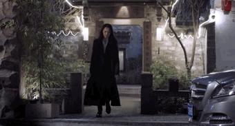 《都挺好》里，苏明玉示范了女白领到底应该怎么穿！