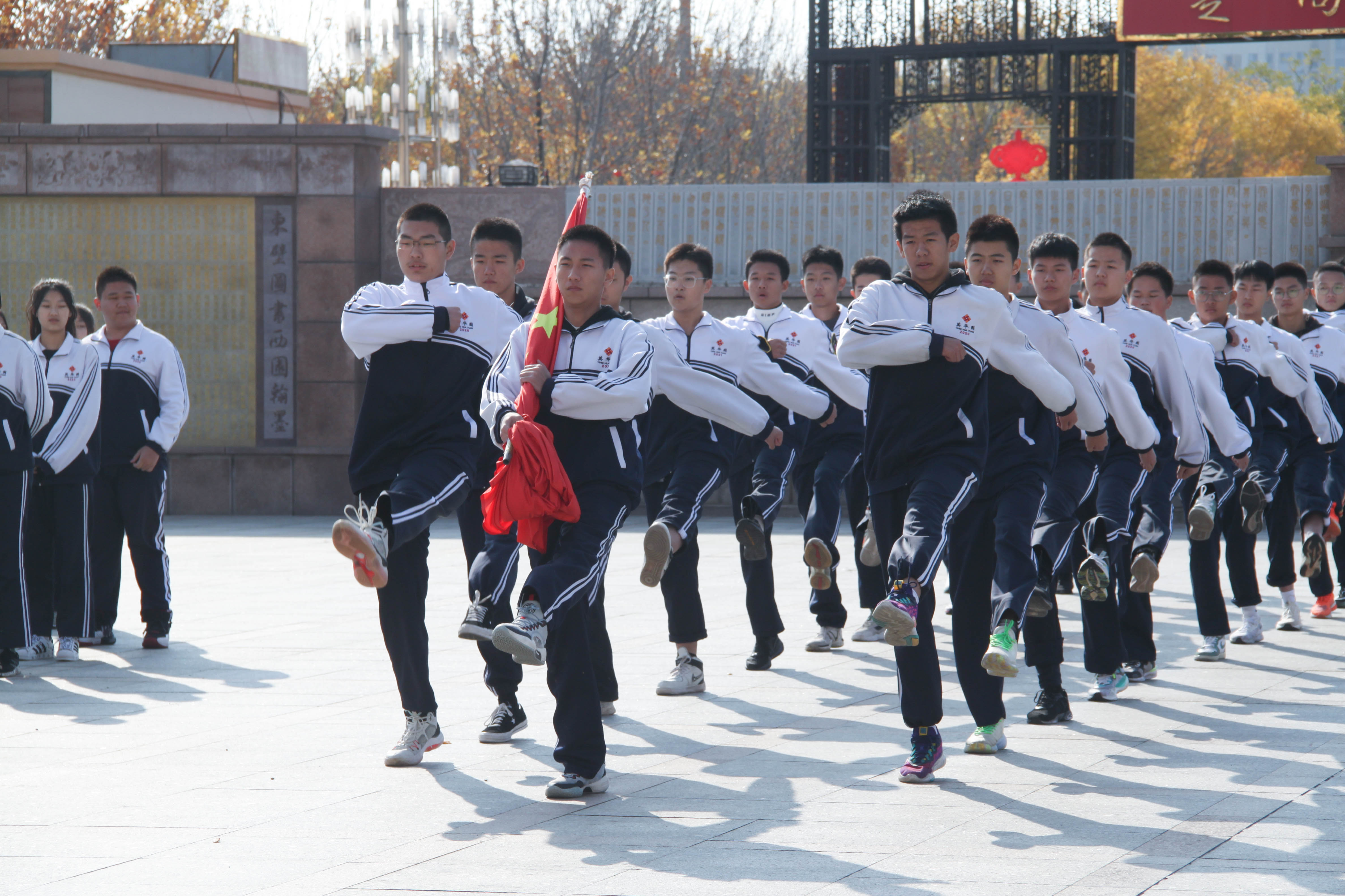 鑻卞崕鍥崌鍥芥棗,鏃楀笢椋樻壃瀹屾暣鐗堝辜鍎垮洯