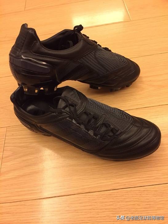 同是穿鞋挑剔的强迫症球星,10年前托尼克罗斯为小贝测试猎鹰鞋