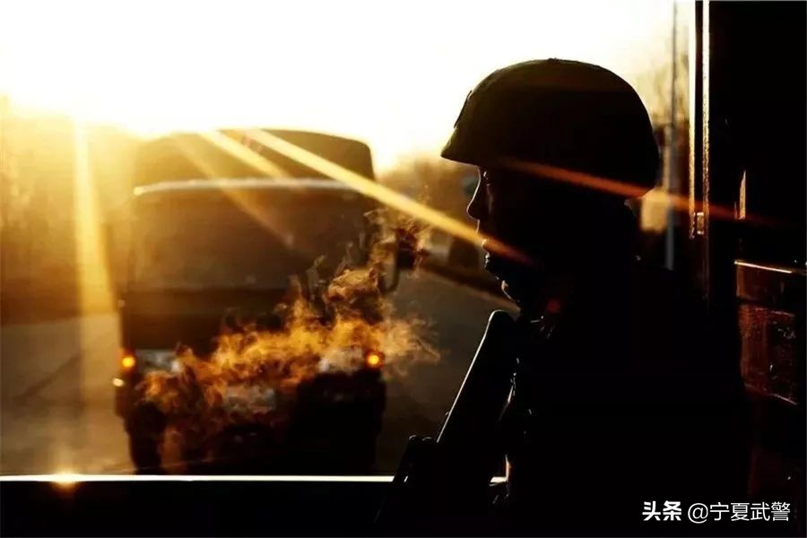 虎斑特战军大衣,虎斑特战服武警都可以穿吗