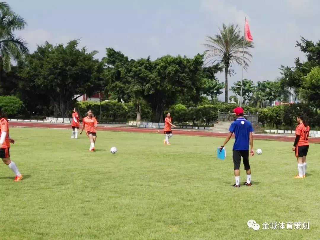 全国（广东站）汕尾市足球冬夏令营正式开营