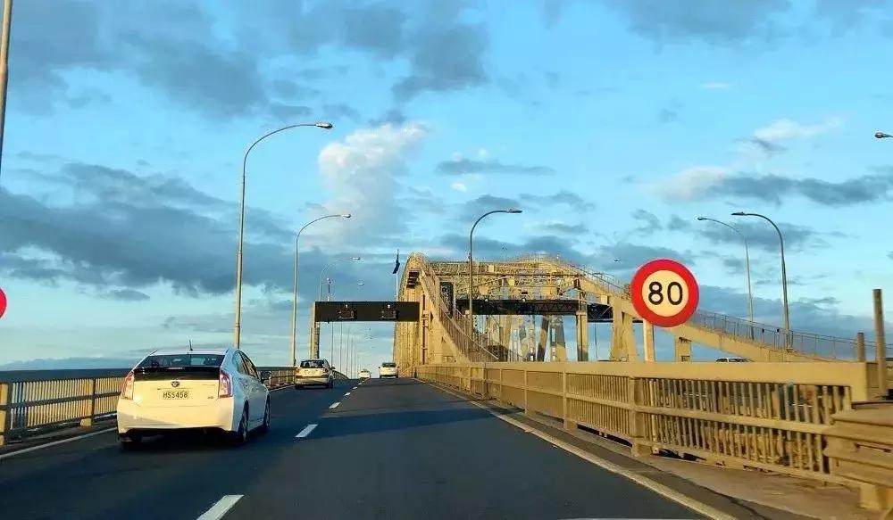 比国内油价还高三四块！这地方奔驰不如日系车受欢迎！