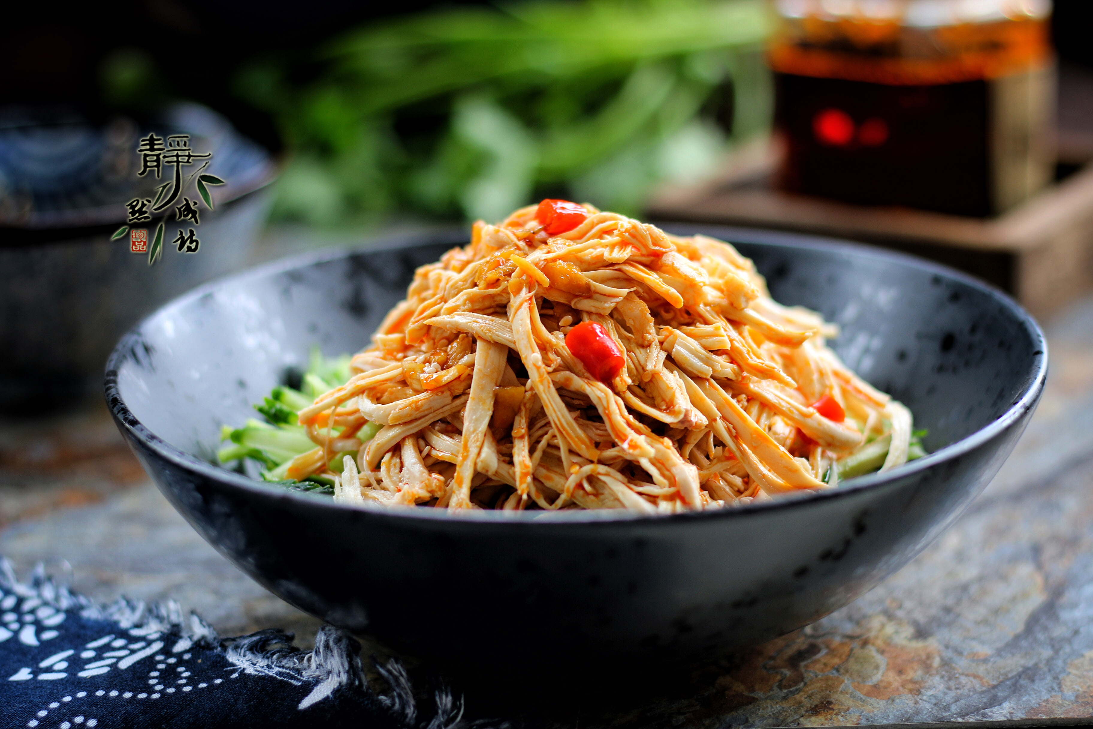 鸡胸肉早上怎么吃好吃,天热了鸡吃什么好