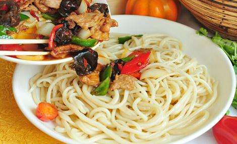 路边切糕为何这么贵,切糕为什么这么贵呢