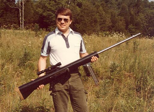 详解巴雷特反器材步枪的由来,它真的不是当狙用