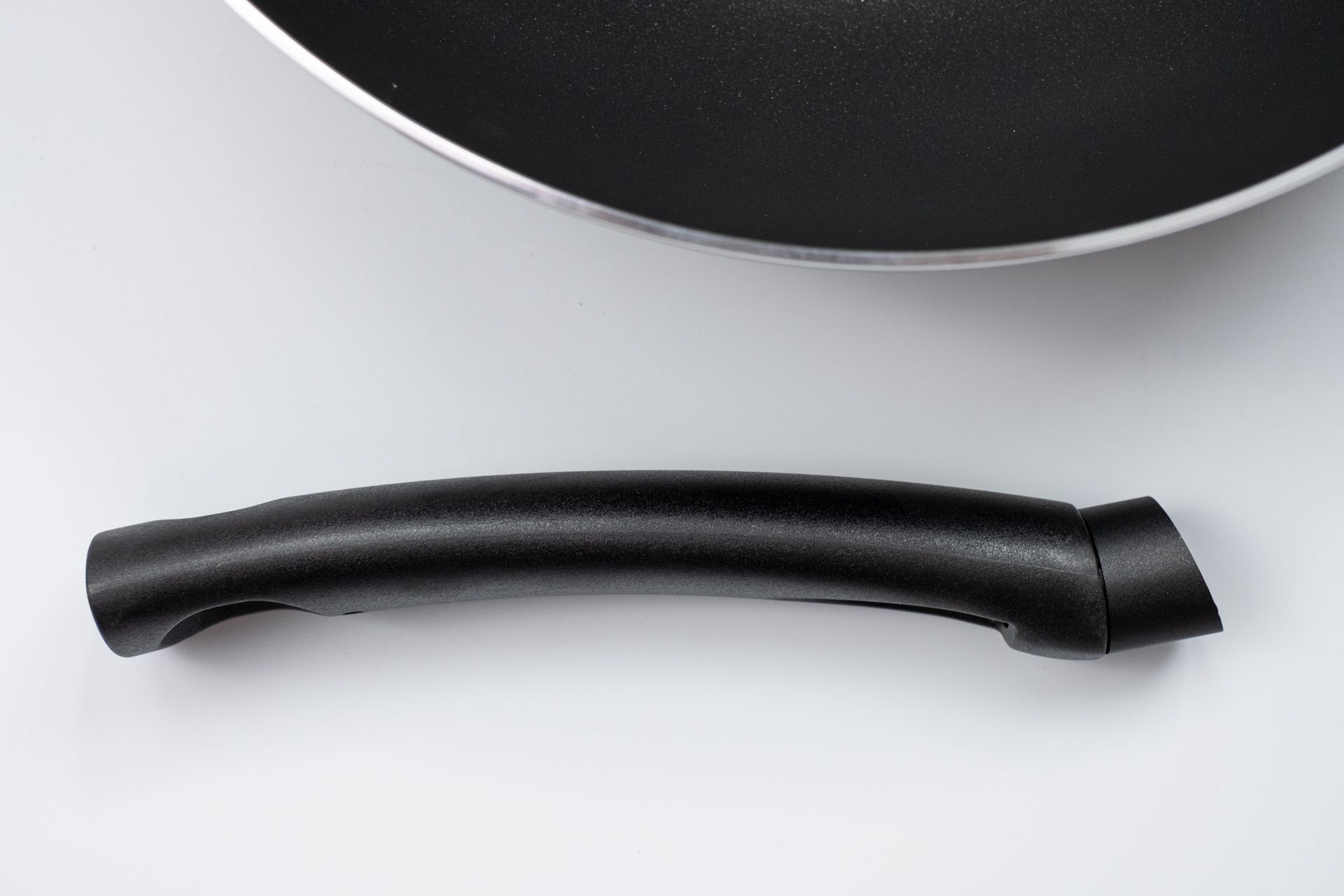 白色炒菜锅推荐电磁炉,出租房炒菜锅电磁炉推荐平价