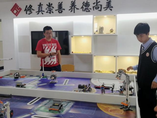 全市中小学生机器人竞赛,全国中小学生机器人创新大赛