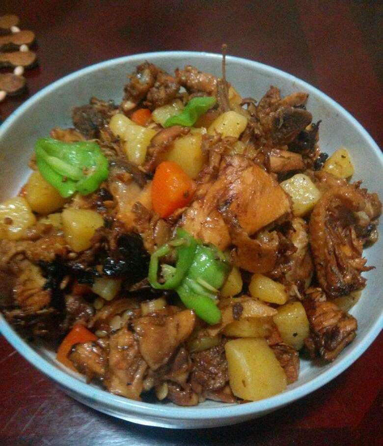 大厨炖鸡肉的做法大全,炒制出来的鸡肉外酥里嫩