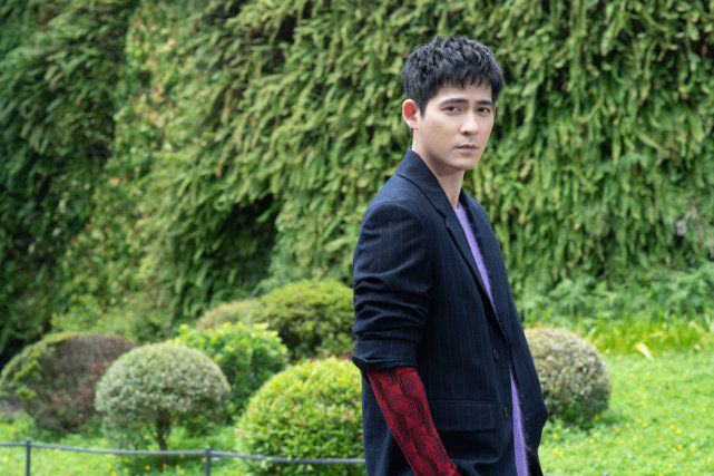 周渝民谈恋爱完整版,周渝民一家三口同框首曝