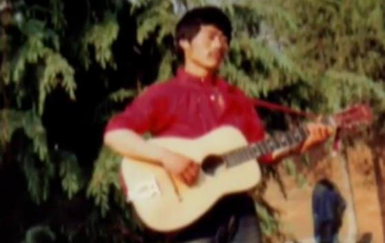 旭日阳刚的落魄，也是“草根”的无奈：昔日多风光，如今多落魄