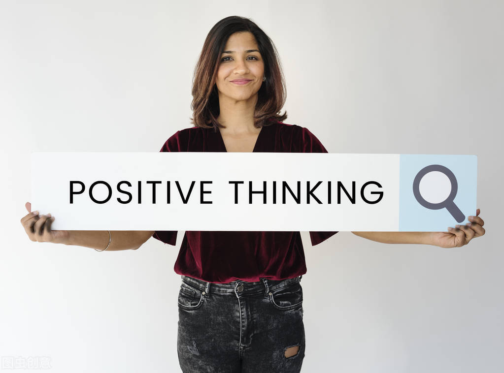 白带突然有血像来月经是怎么回事？4个因素不容忽视