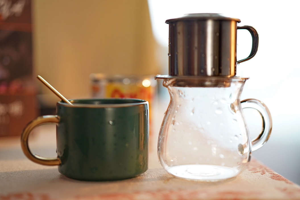 疫情之下网购越南小姑娘咖啡，没想到迅速寄来，看我是怎么冲泡的