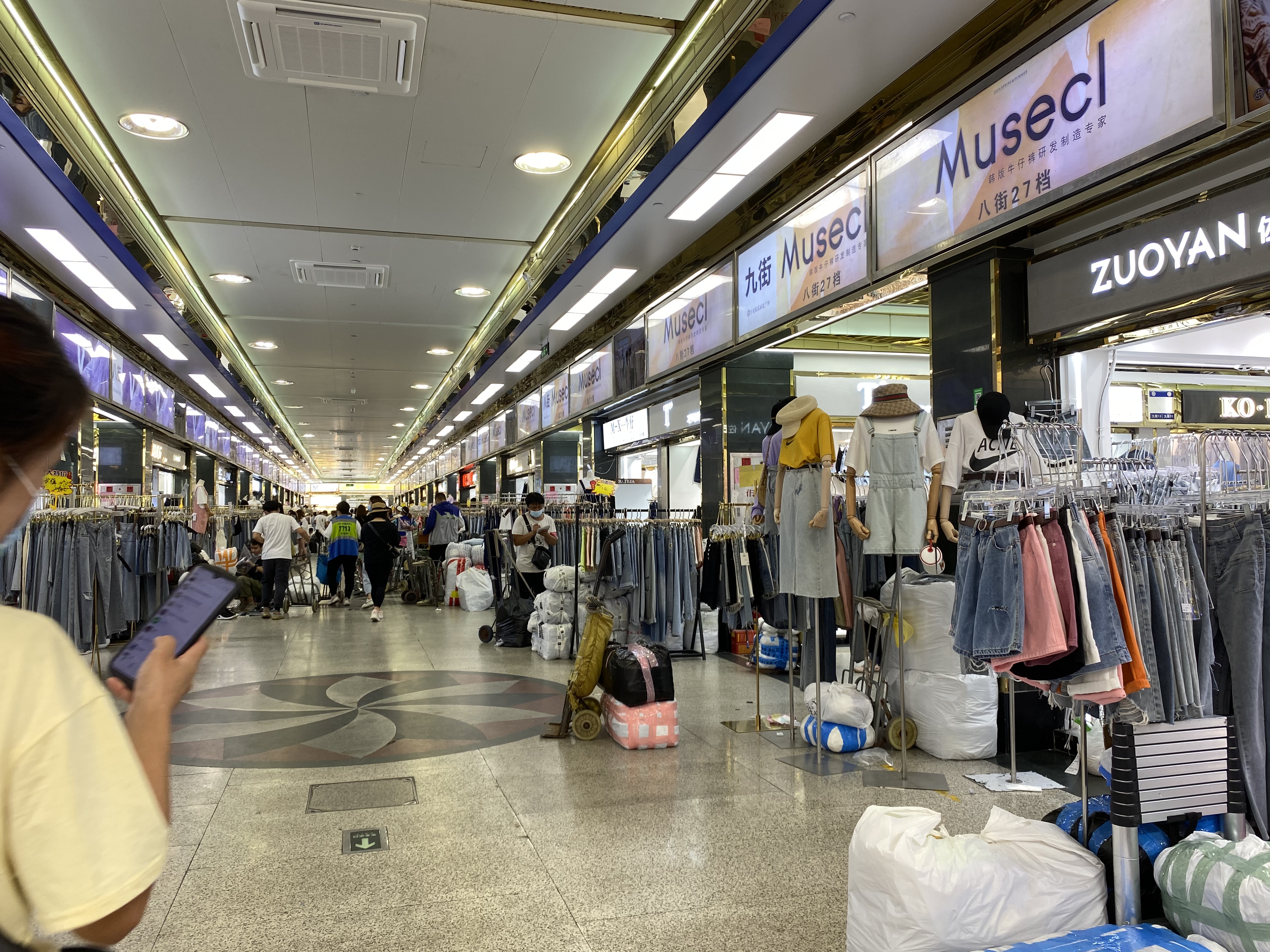 尾货1元1件能要吗,衣服尾货怎么拿才不会被坑