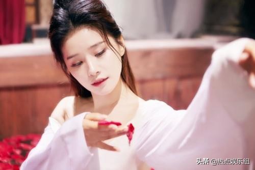 李汶翰粉丝死磕“炒作”,网友要杜华兑现承诺,往事被扒疑遭反噬