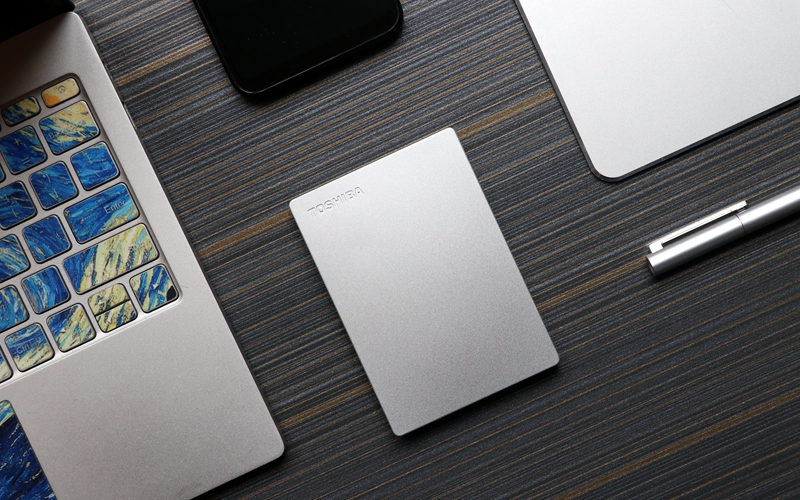 西部数据和东芝的移动硬盘哪个好,东芝移动硬盘各系列区别