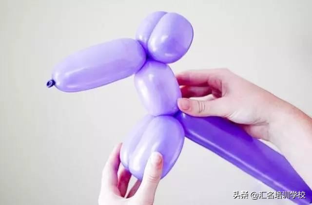 气球小狗教程简单玩法多样,一根长气球拧小狗简单又漂亮