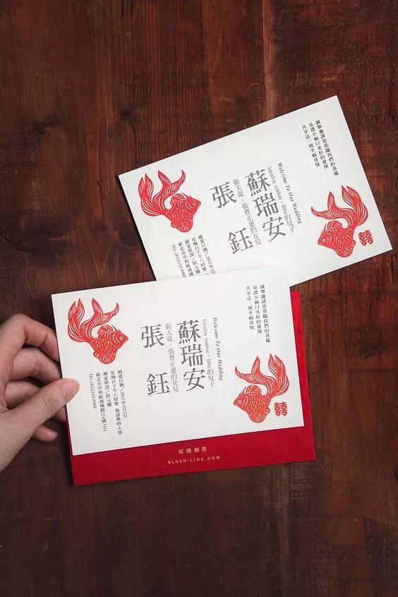 低调订婚宴布置摆件全套,别出心裁婚礼请柬