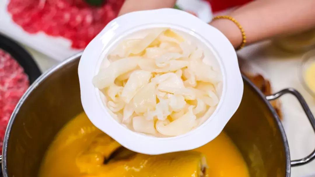 港式花胶鸡火锅暖心又暖胃,香港花胶鸡火锅哪家好吃