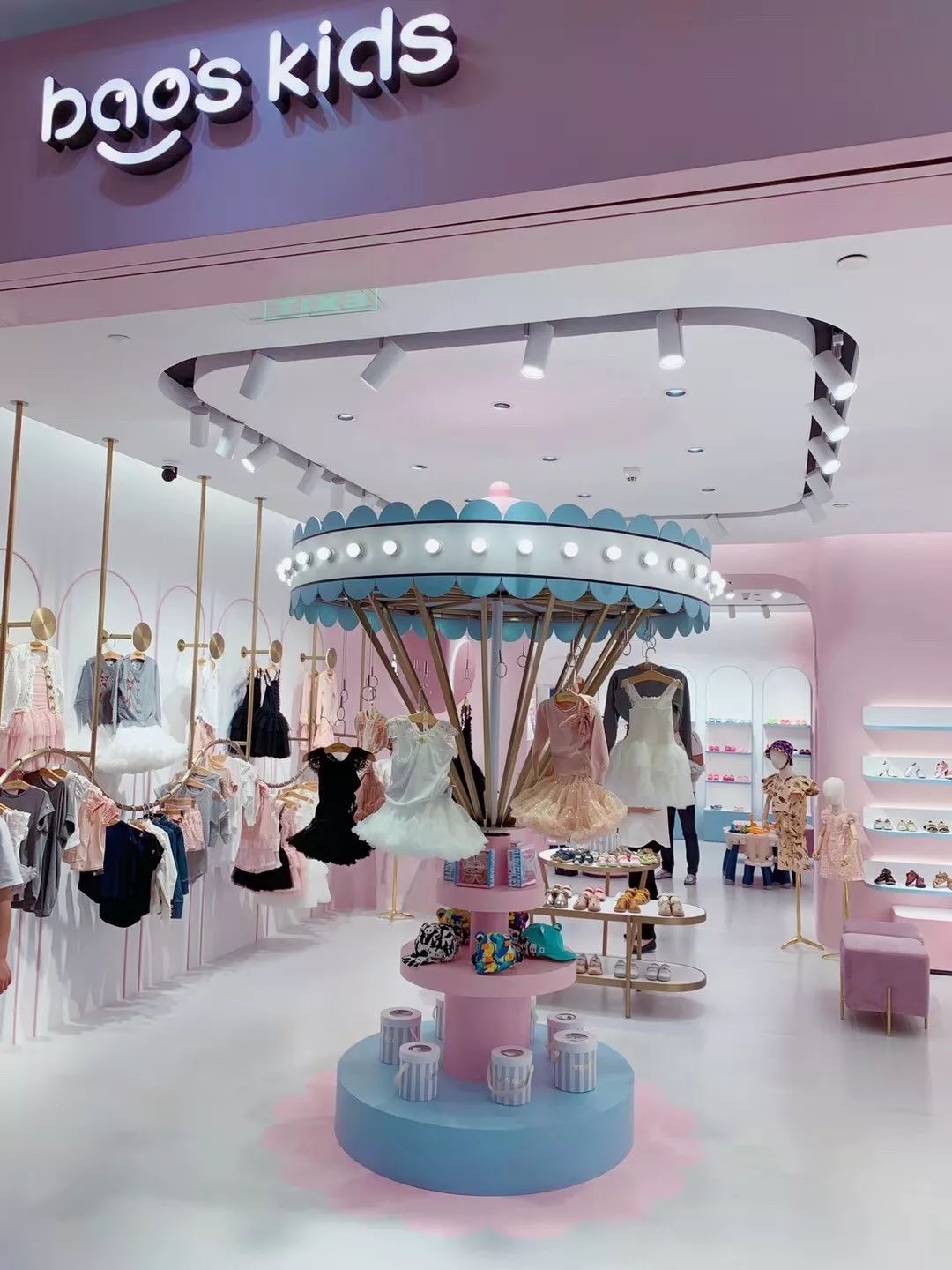 kids绔ヨ甯冨眬,baba绔ヨ缁忚惀绛栫暐