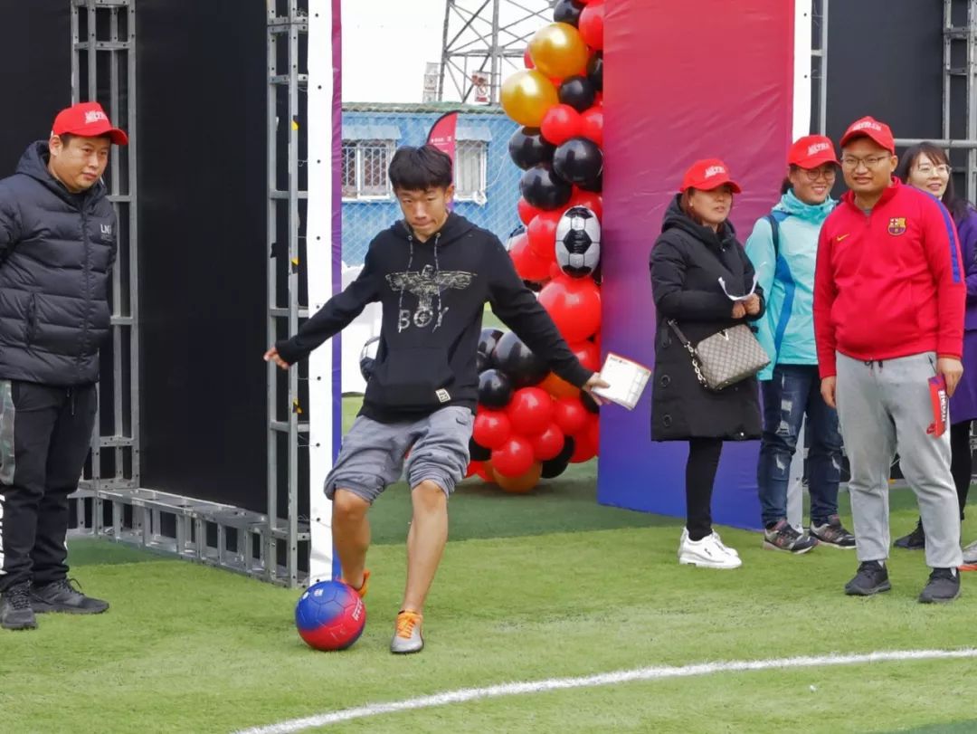 巴萨天津|“天”天乐道足球梦,“津”津有味巴萨礼