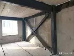 室内无露柱露梁的钢结构住宅预制外墙体系