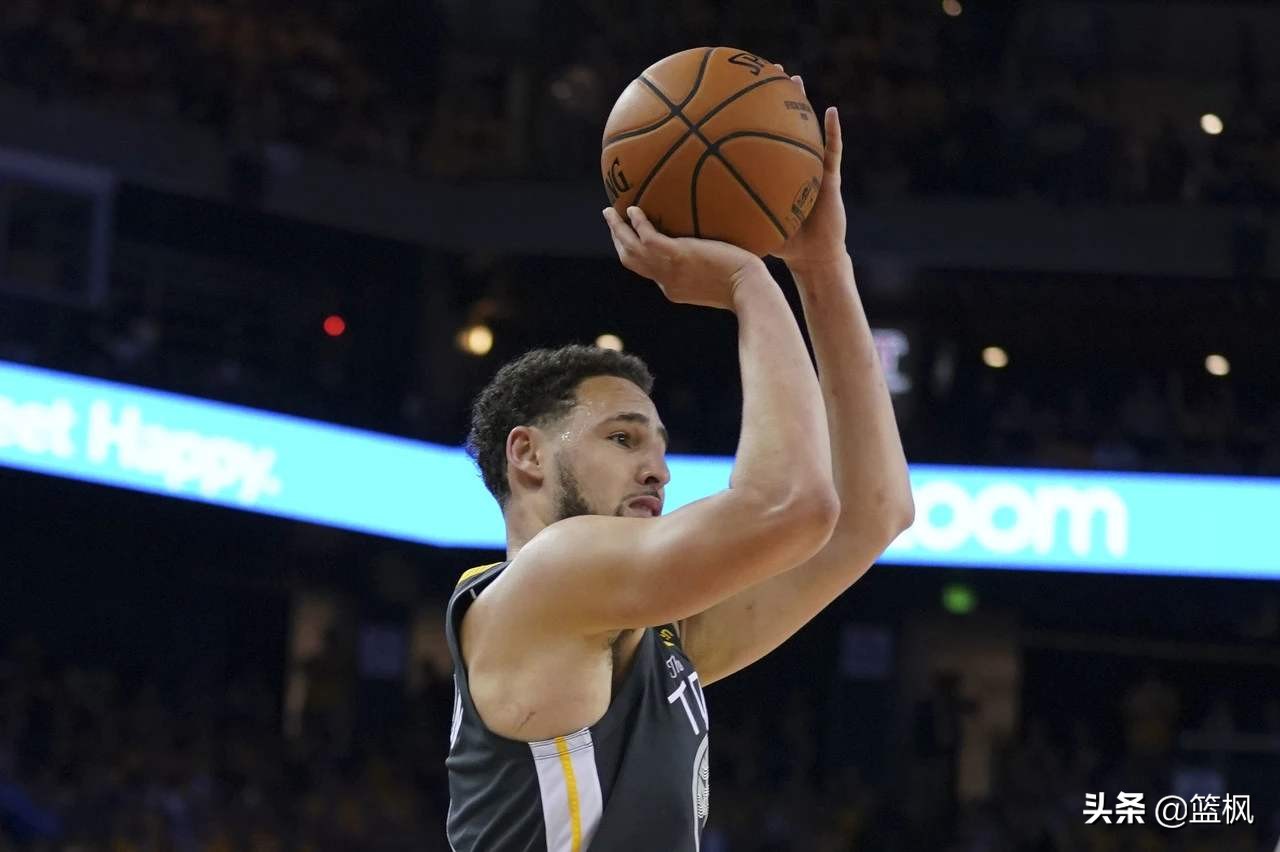 汤普森为什么状态下滑这么厉害,汤普森巅峰时期的表现