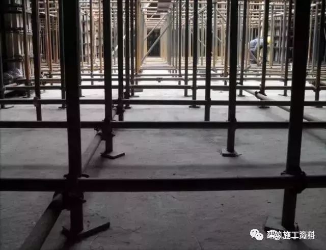 地下室模板施工技术交底,幕墙施工技术交底模板