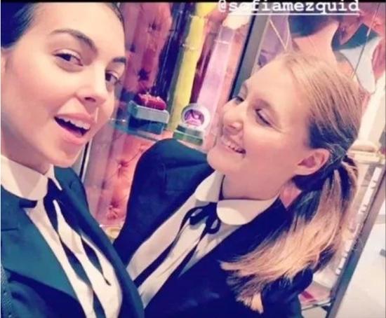 c罗乔治娜故事,c罗和乔治娜的孩子是男孩女孩