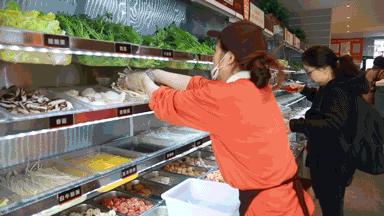 张亮麻辣烫发展史,张亮麻辣烫为什么有这么多回头客