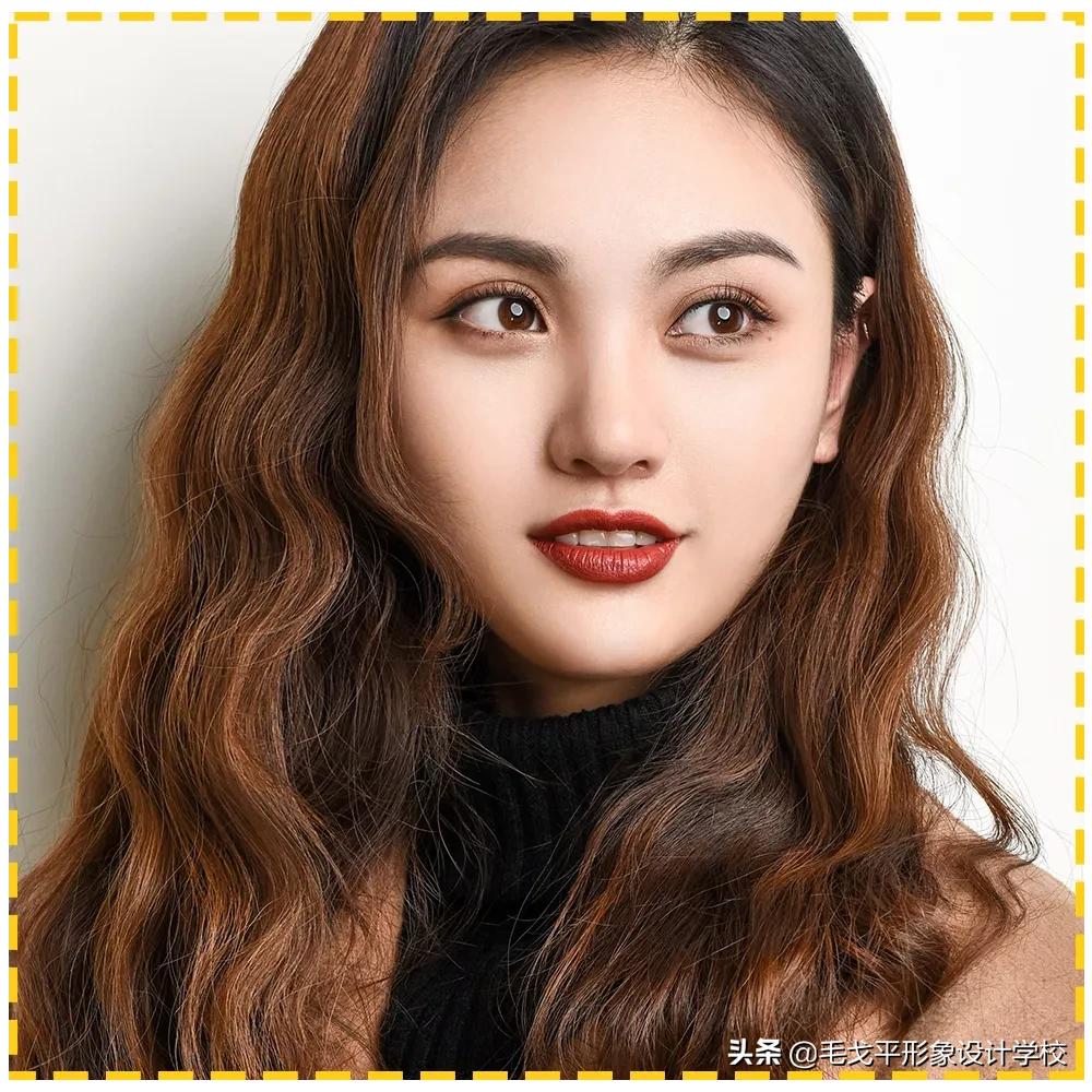 不同脸型如何化妆与服装搭配技巧,不同眼型脸型唇形的化妆要点