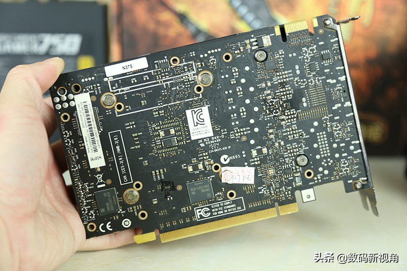 大牛拉小车的三轮摩托,大牛拉汽车视频