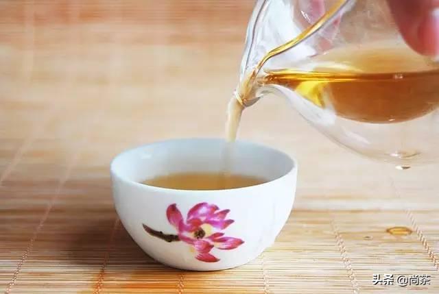 说大也大说小也小文案,给大家推荐一款好喝不贵的红茶