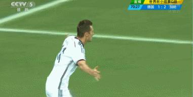 足坛那些独特的庆祝动作,足坛十大庆祝动作