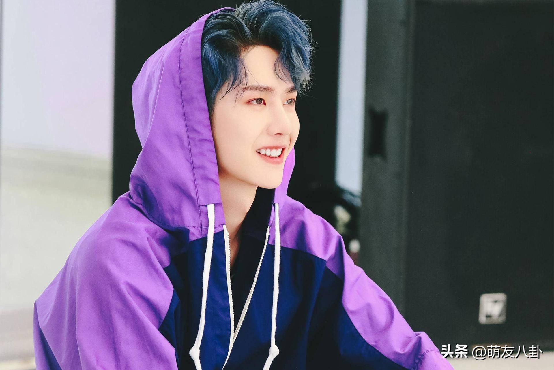 热搜郑爽哭了：成间接宣传！三部影视剧全是姐弟CP