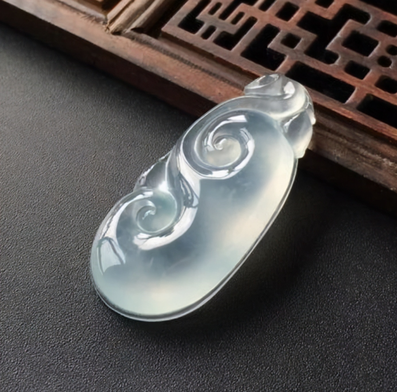 为什么现在的翡翠那么多假货,国内假货为什么这么多