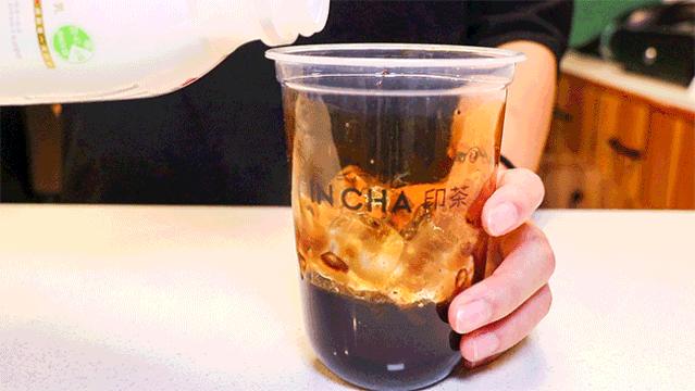 厦门“*力暴**奶茶店”!珍珠都要打碎喝