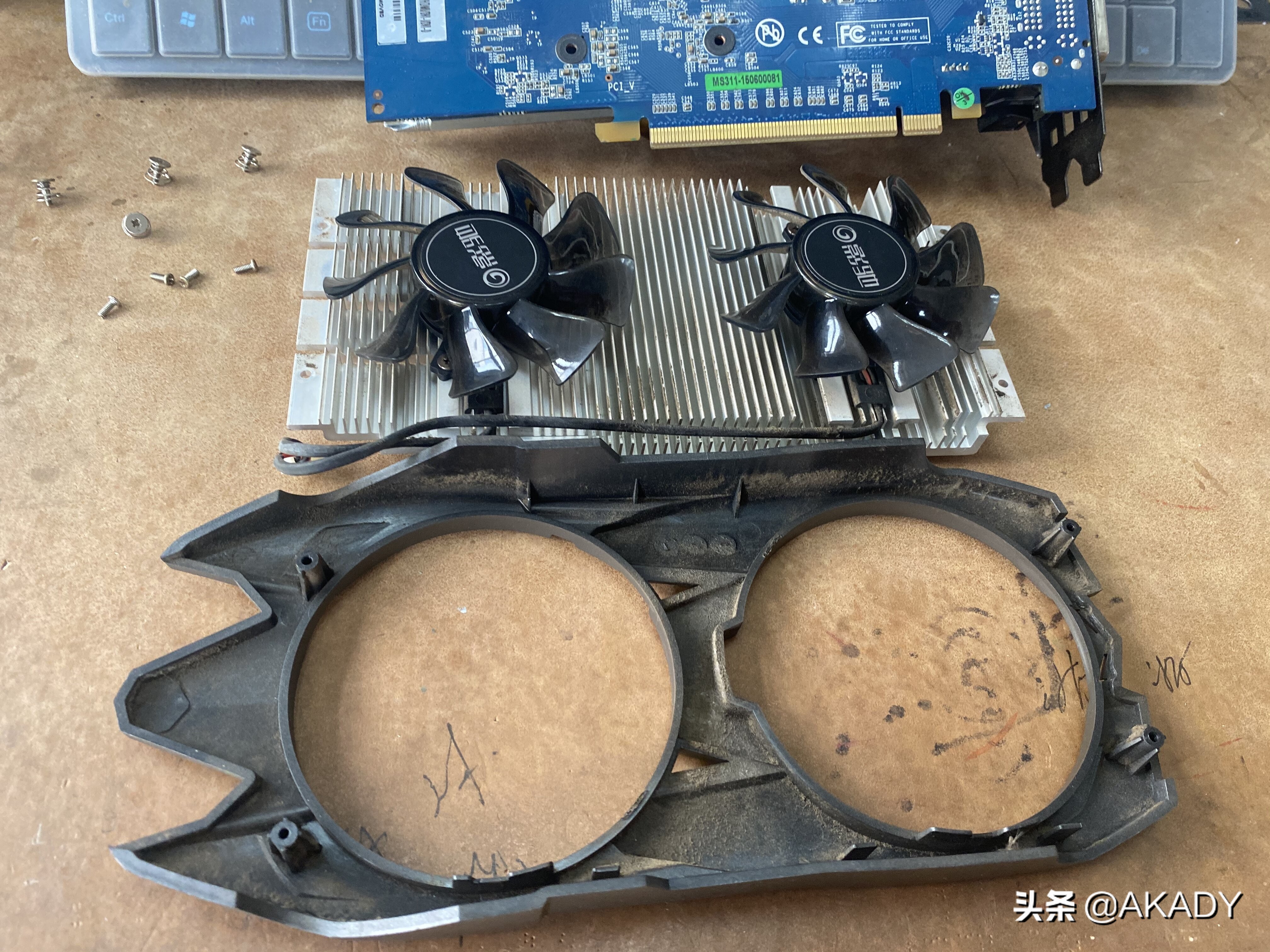 家有旧电脑,家里老电脑怎么处理